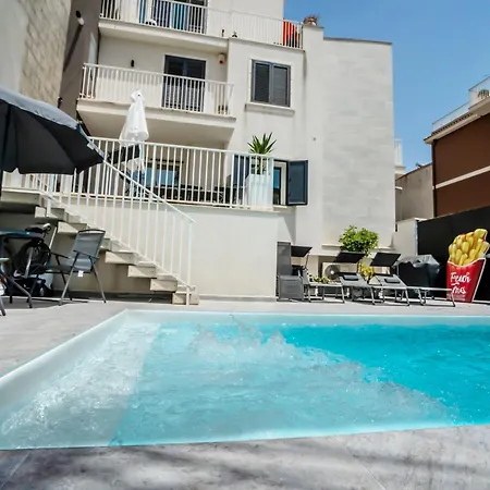 Scirocco House Limone روسوليني